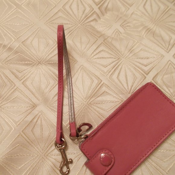 Coach iPod Nano Pink Leather Case *HOST PICK* - Picture 9 of 11